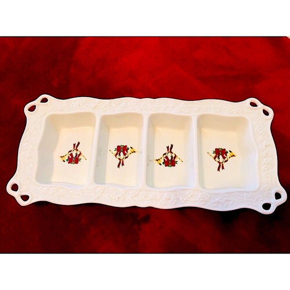 🎄Mikasa Holiday Lace Section Serving Dish🎄 - Picture 1 of 8